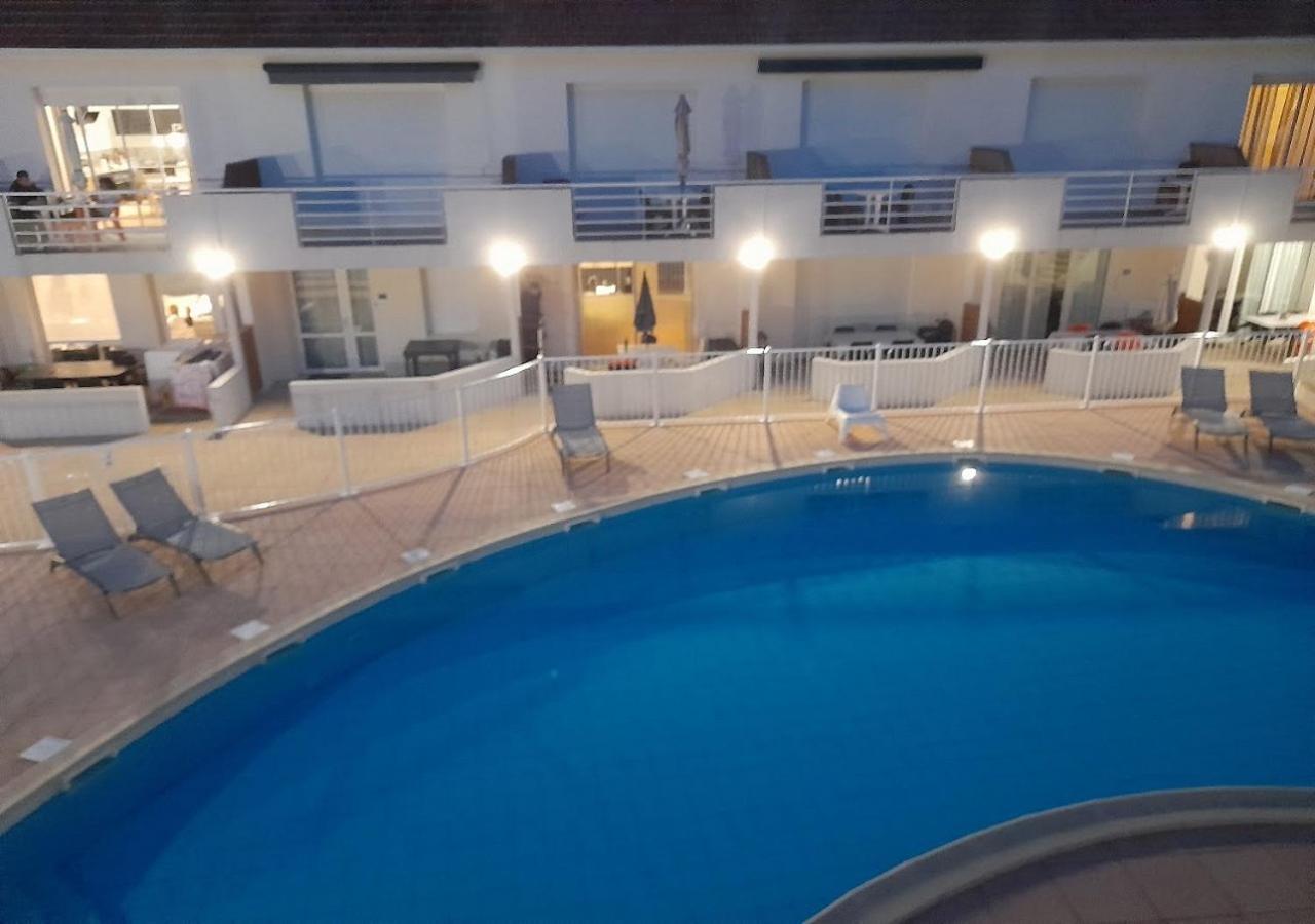 Resid'Azur Appartement T2-Pmr- Piscine Privee サン・ジャン·ド・モン エクステリア 写真