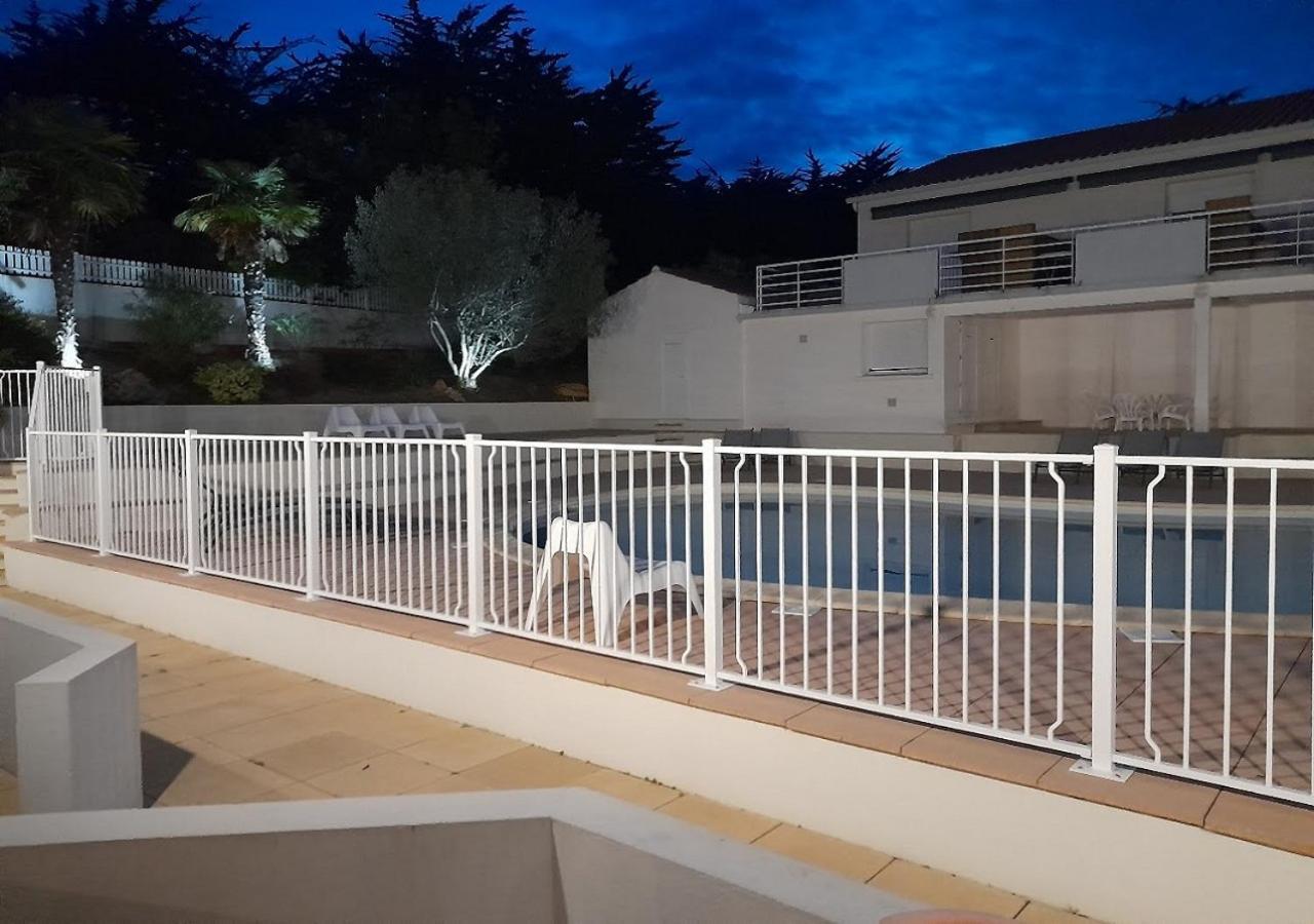Resid'Azur Appartement T2-Pmr- Piscine Privee サン・ジャン·ド・モン エクステリア 写真